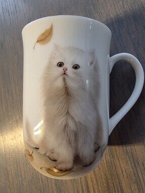 Vintage Otagiri Bob Harrison White Kitten and leaves